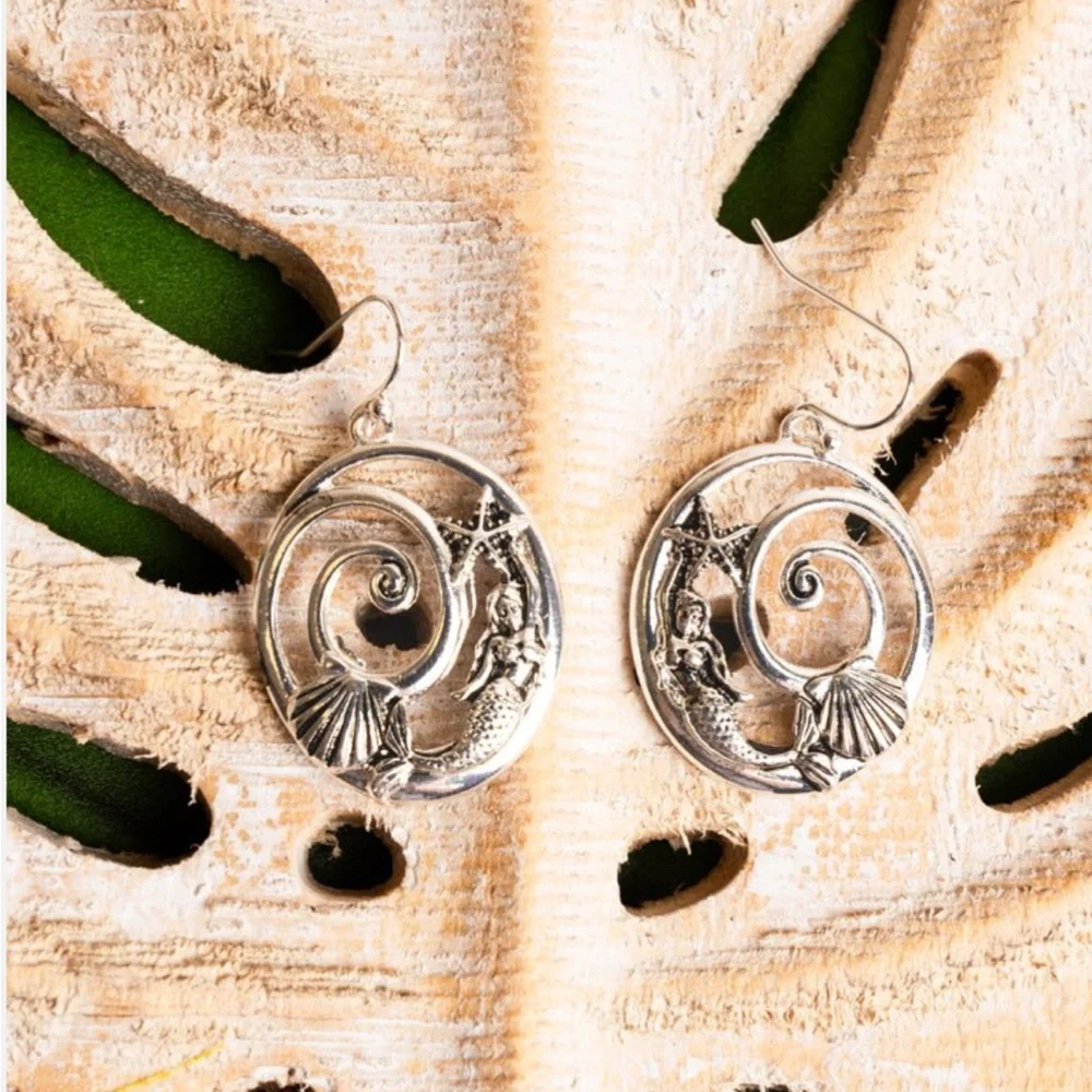 Silvertone mermaid and starfish Spiral Hoop Earrings